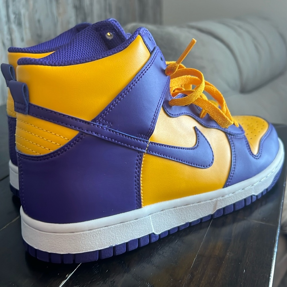 Nike Hi dunks
